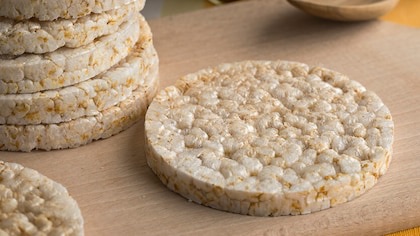 Arroz inflado en casa: el snack crujiente similar al comercial pero con ingredientes naturales
