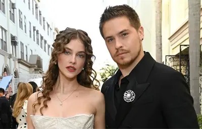 Barbara Palvin y Dylan Sprouse anuncian que están esperando a su primer hijo