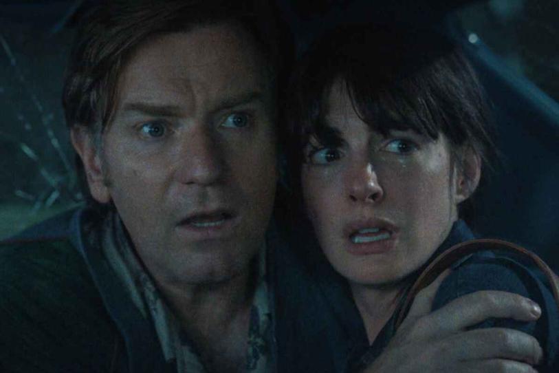 ‘El final de la calle Oak’: ¿Quién es quién en la nueva película de Anne Hathaway?