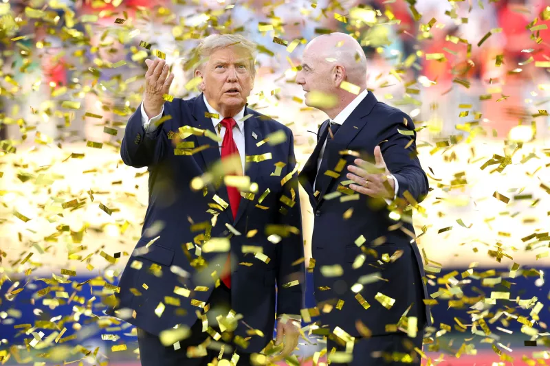 “La FIFA cometería un terrible error”: Trump mete las manos por Infantino para frenar su posible destitución
