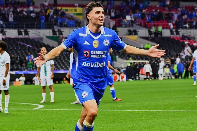 Paradela salva a Cruz Azul ante Santos en el regreso de Erik Lira