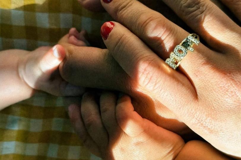 “Hola, pequeño”: Millie Bobby Brown confirma que su segundo bebé es niño