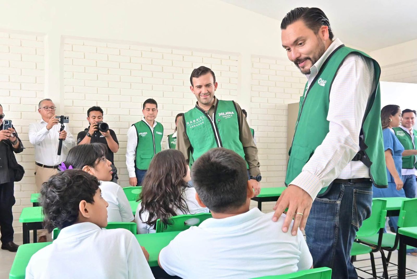 Inauguran Carlos Villarreal nueva escuela Suzzane Lu Pape en Monclova